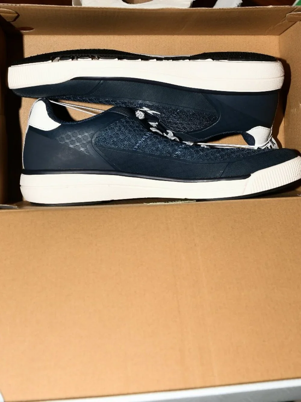 Hurley Men's Shoe  Colors:‎  nAVY